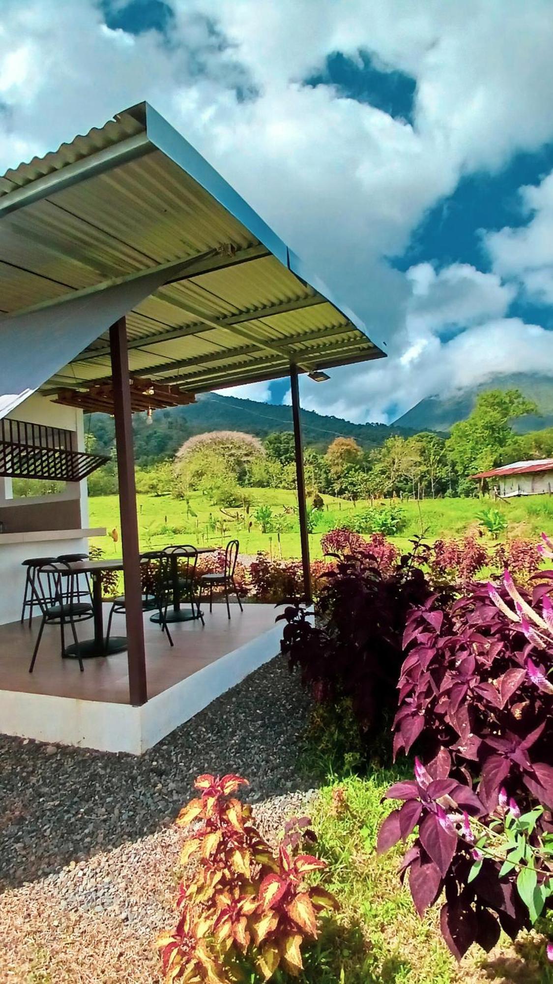 Flora Glamping De Abuela Villa La Fortuna Exterior foto