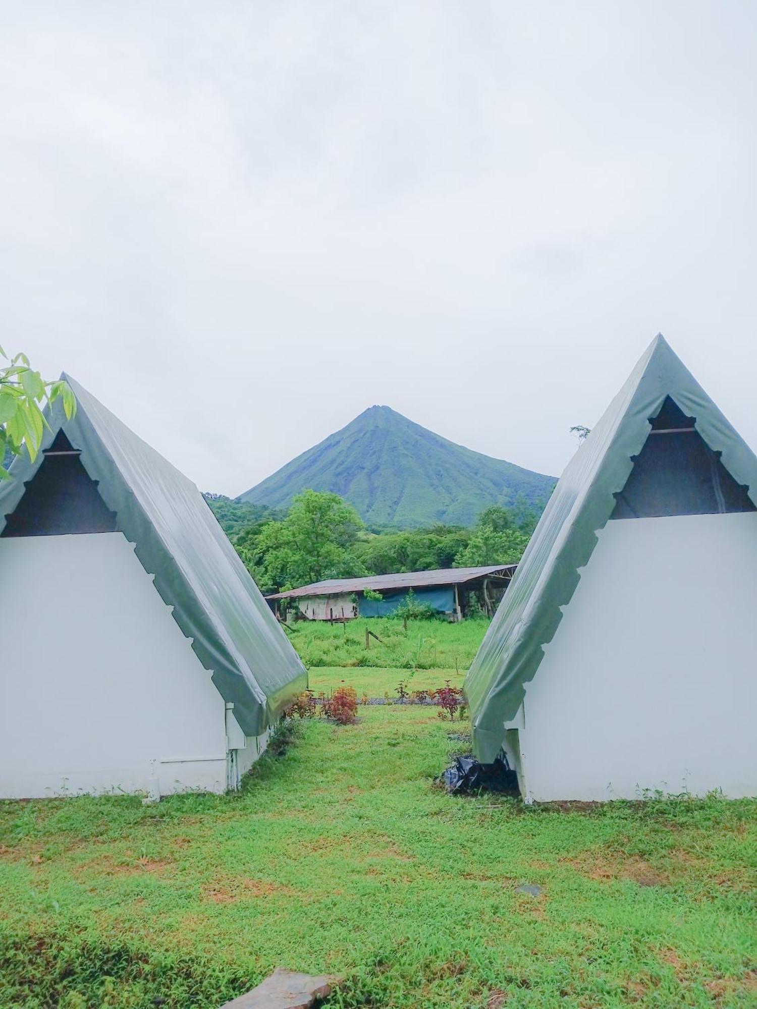 Flora Glamping De Abuela Villa La Fortuna Exterior foto