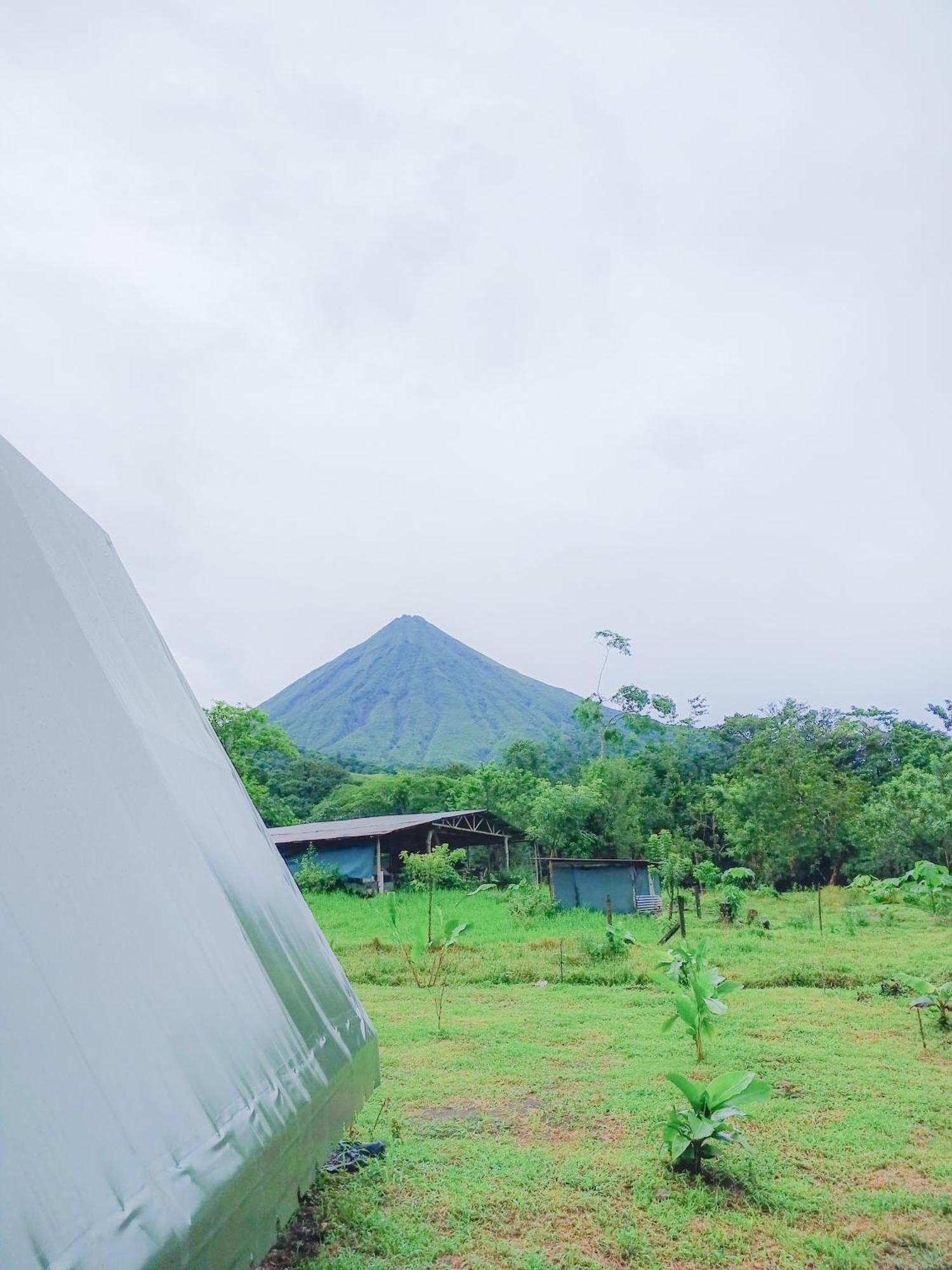 Flora Glamping De Abuela Villa La Fortuna Exterior foto