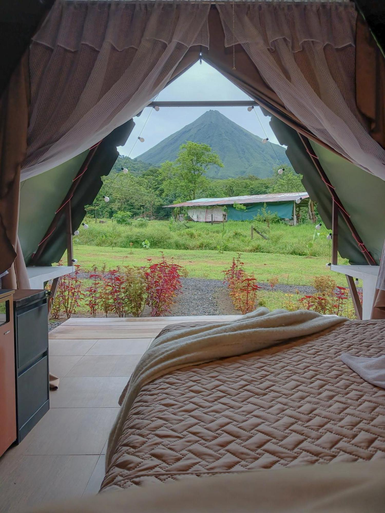 Flora Glamping De Abuela Villa La Fortuna Exterior foto